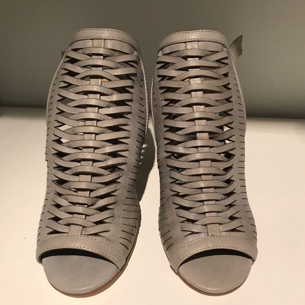 CL Sling Back Sandal